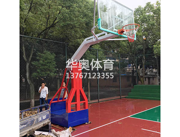 篮球架